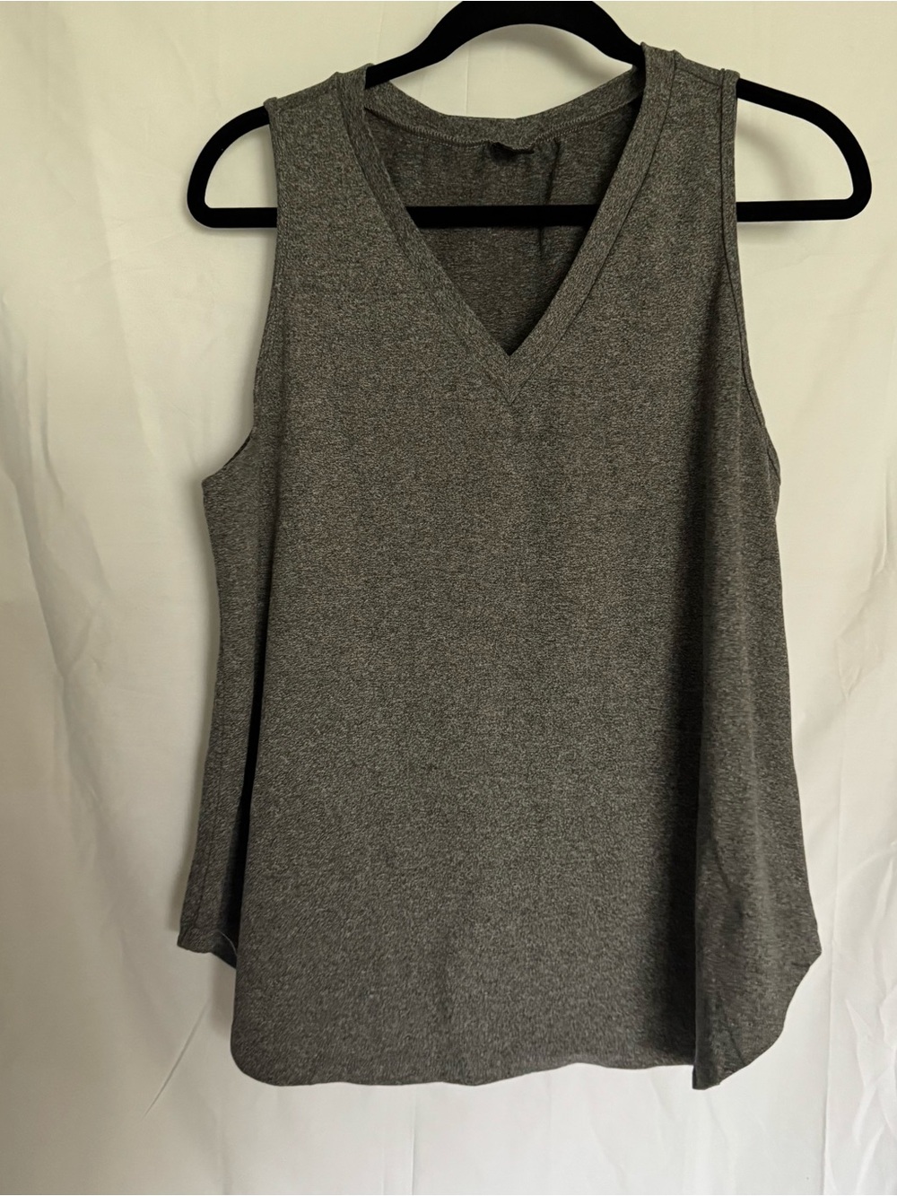 SHEIN Gray V-Neck Sleeveless Tank Top Size 1X